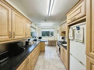 Kitchen- click for photo gallery